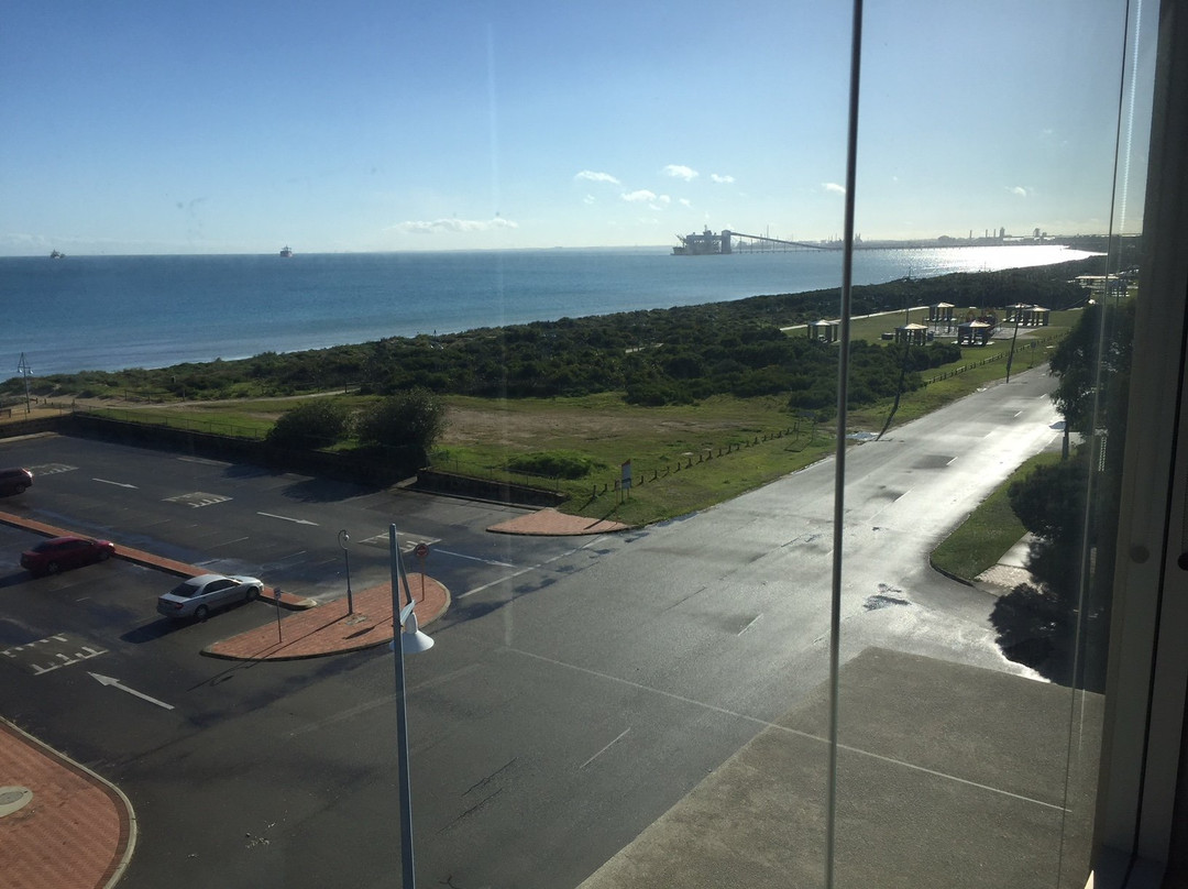 Spinnakers by Rockingham Apartments主图