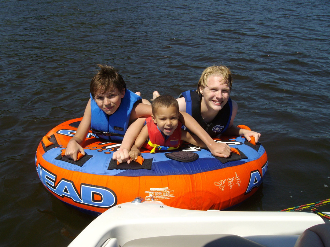 Grand Haven Boat Rental-格兰德黑文必去景点