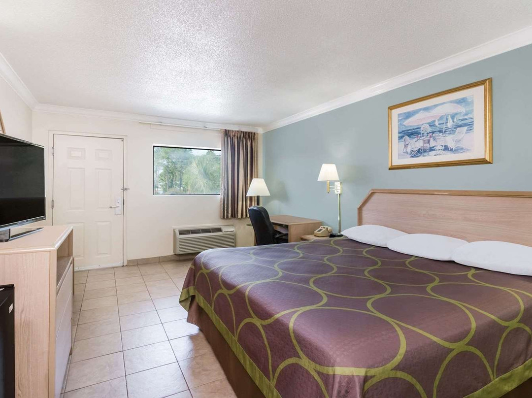 Super 8 by Wyndham Ft Walton Beach主图