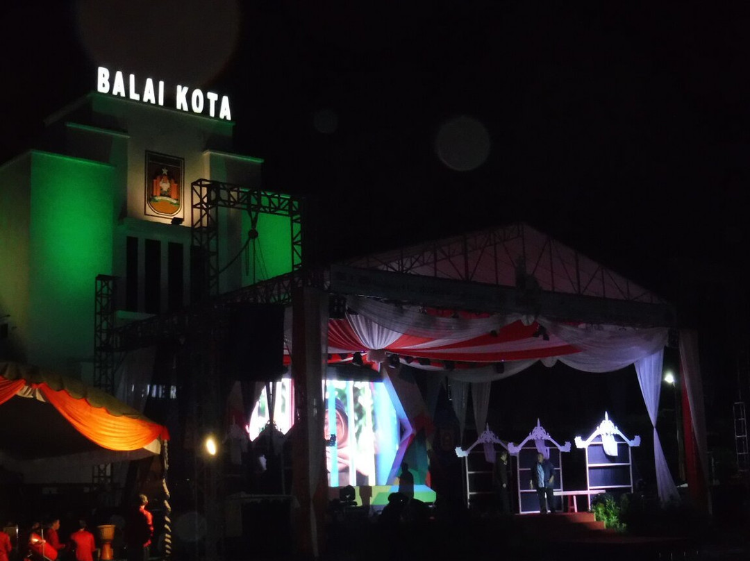 Lapangan Murdjani景点图片