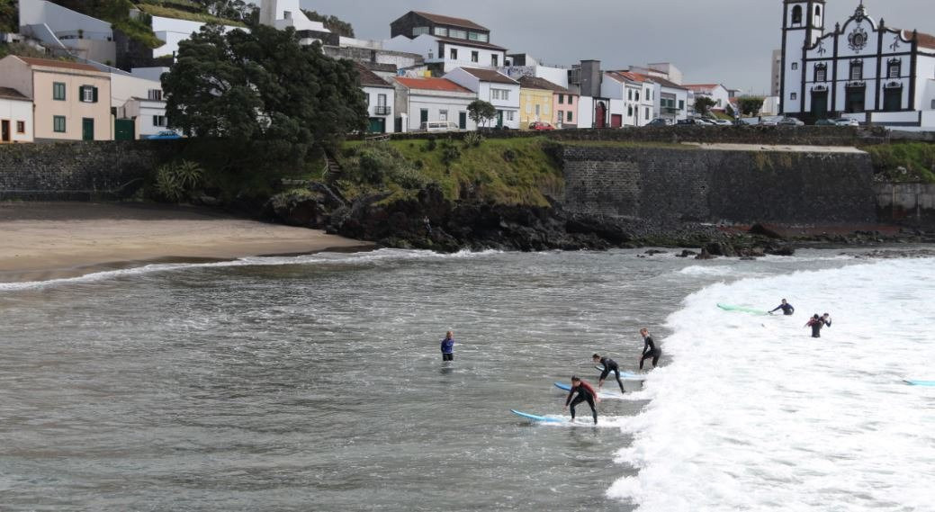 Azores Surf Center-大里贝拉必去景点
