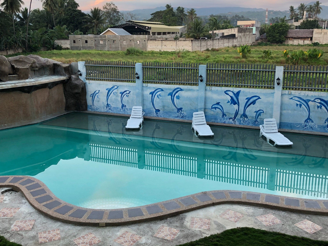 Sea Breeze Hotel主图