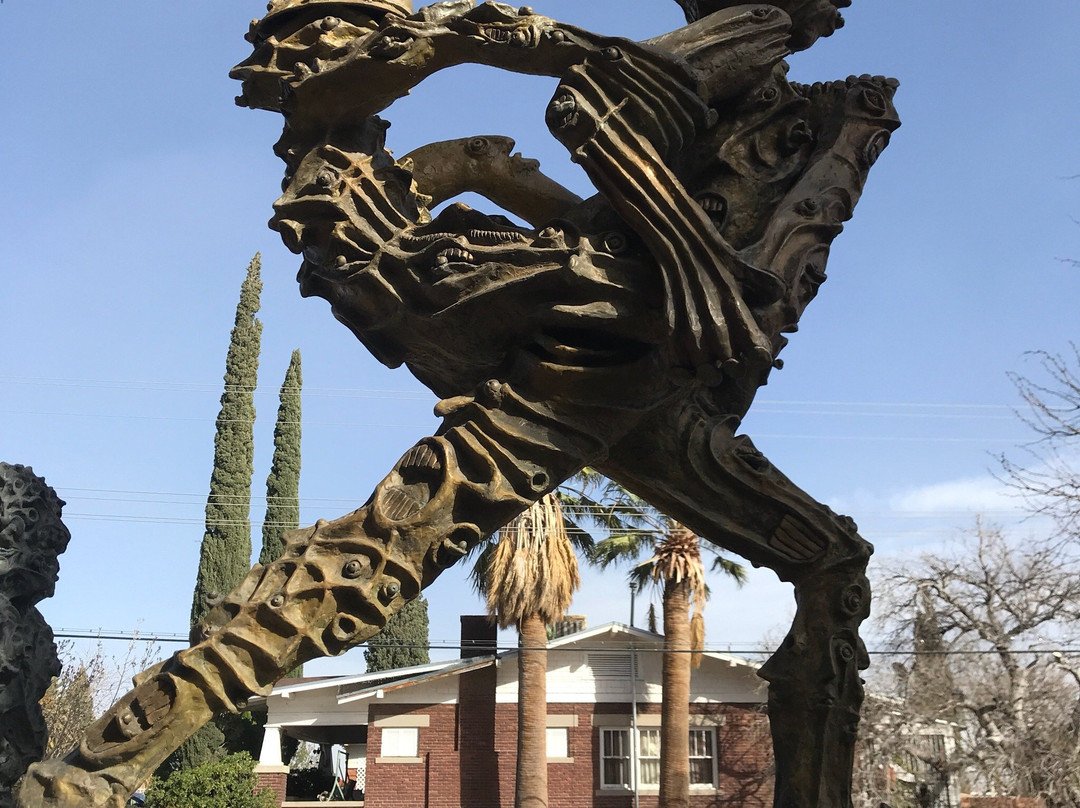 Surreal Art Sculpture Garden, Ho Baron, Artist-埃尔帕索必去景点