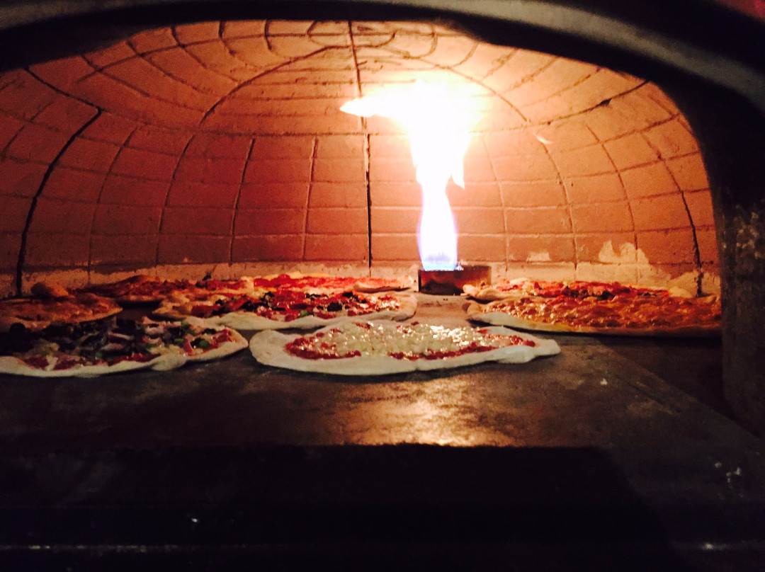 Mi Familias Pizzeria