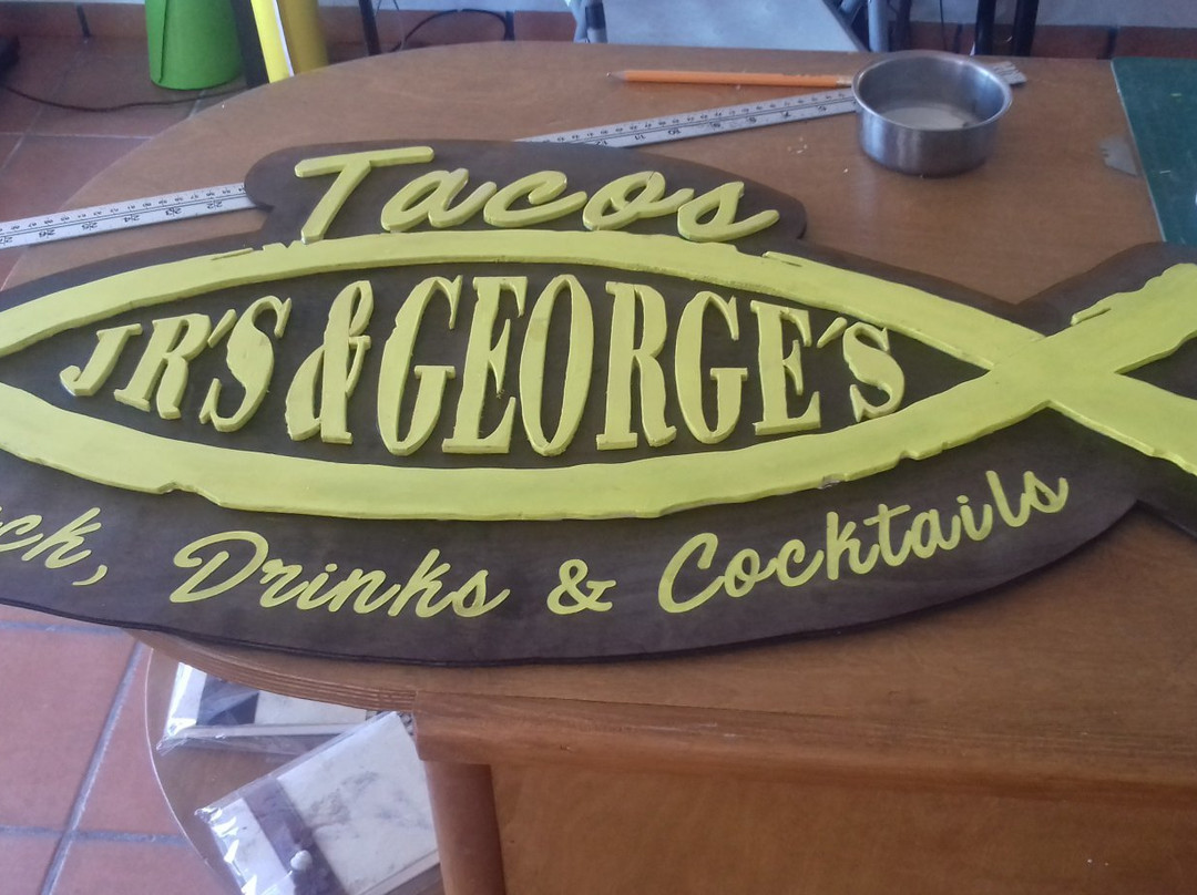 Jr's & George's Loreto