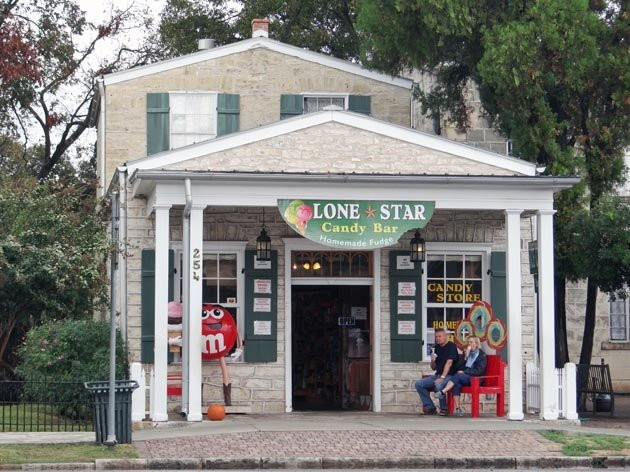 Lone Star Candy Bar-弗雷德里克斯堡必去景点