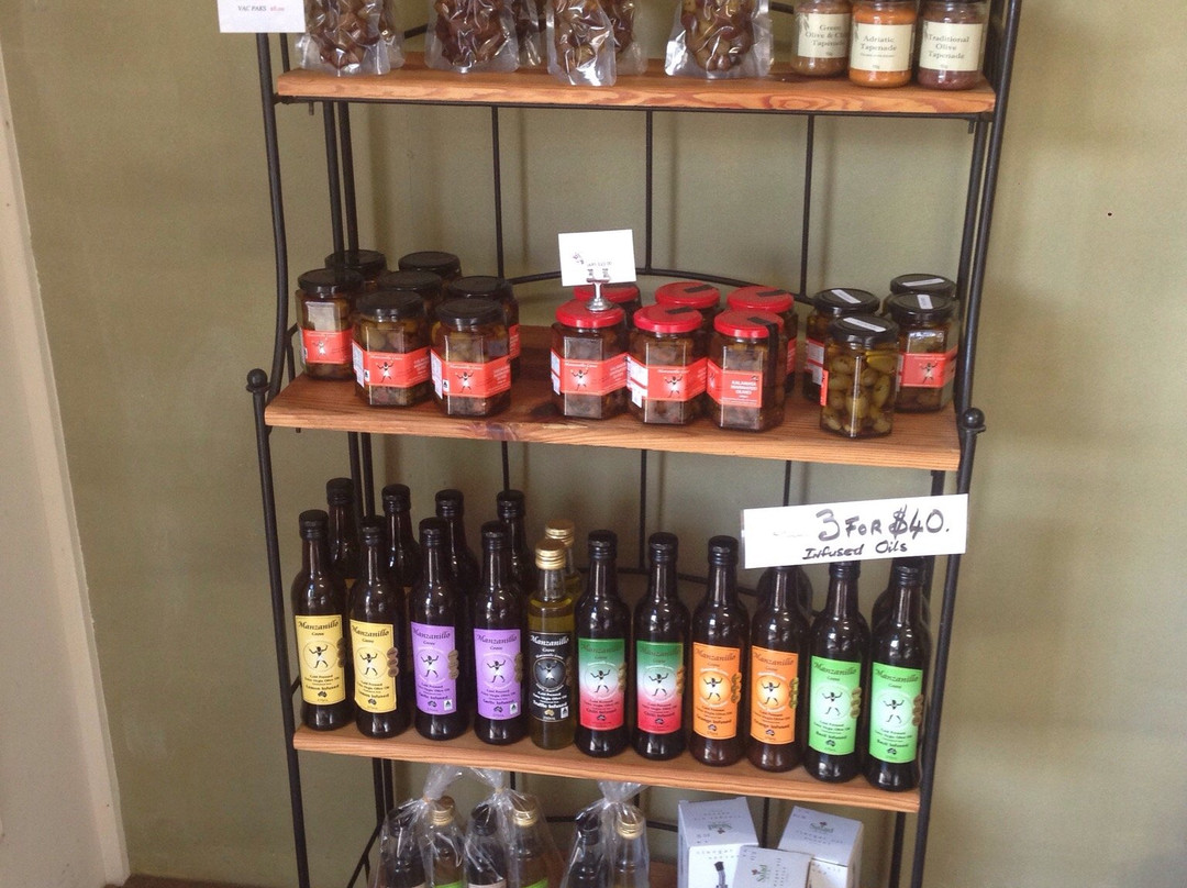 Manzanillo Grove-Drysdale必去景点