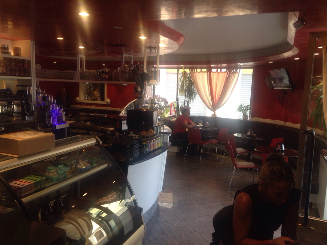 Sabbionara旅游景点-Caffe Commercio