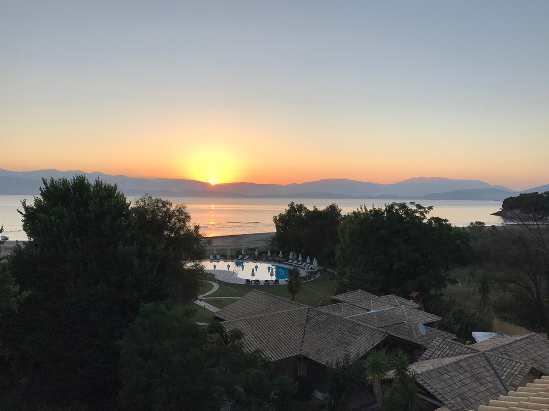 Chrismos Luxury Suites主图