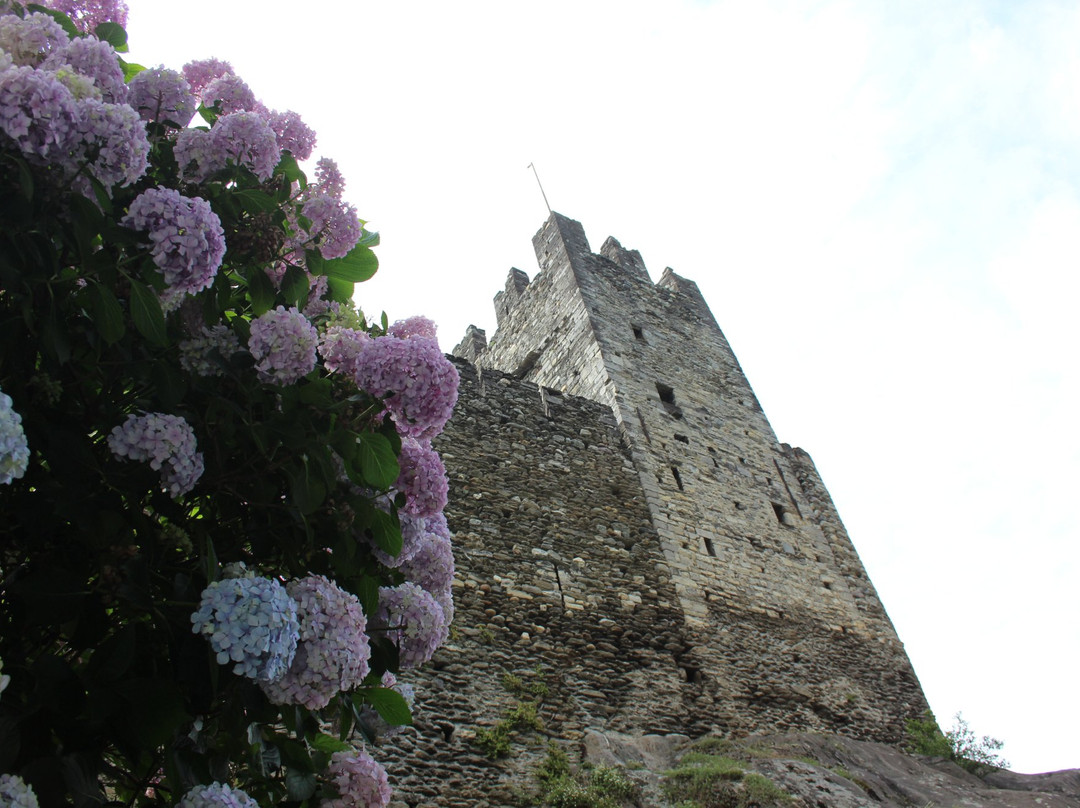 Castello di Corenno Plinio-Dervio必去景点