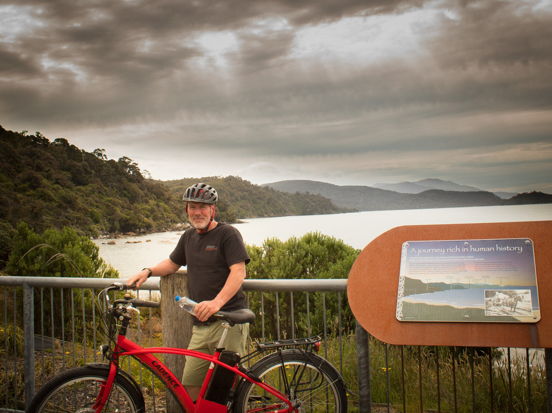 Stewart Island Electric Bikes景点图片