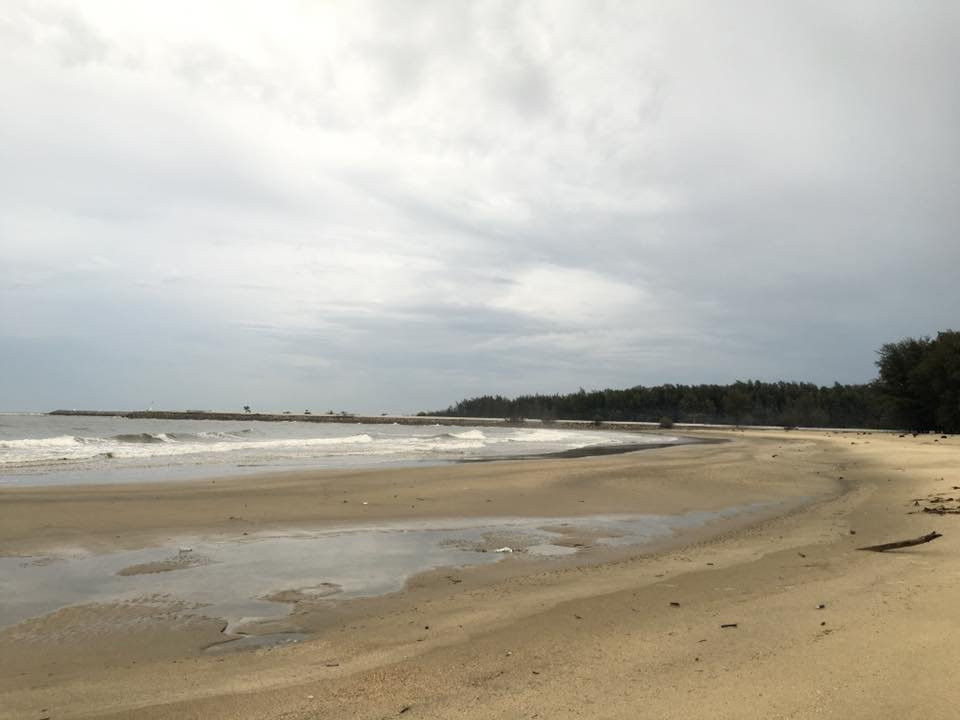 Narathat Beach景点图片