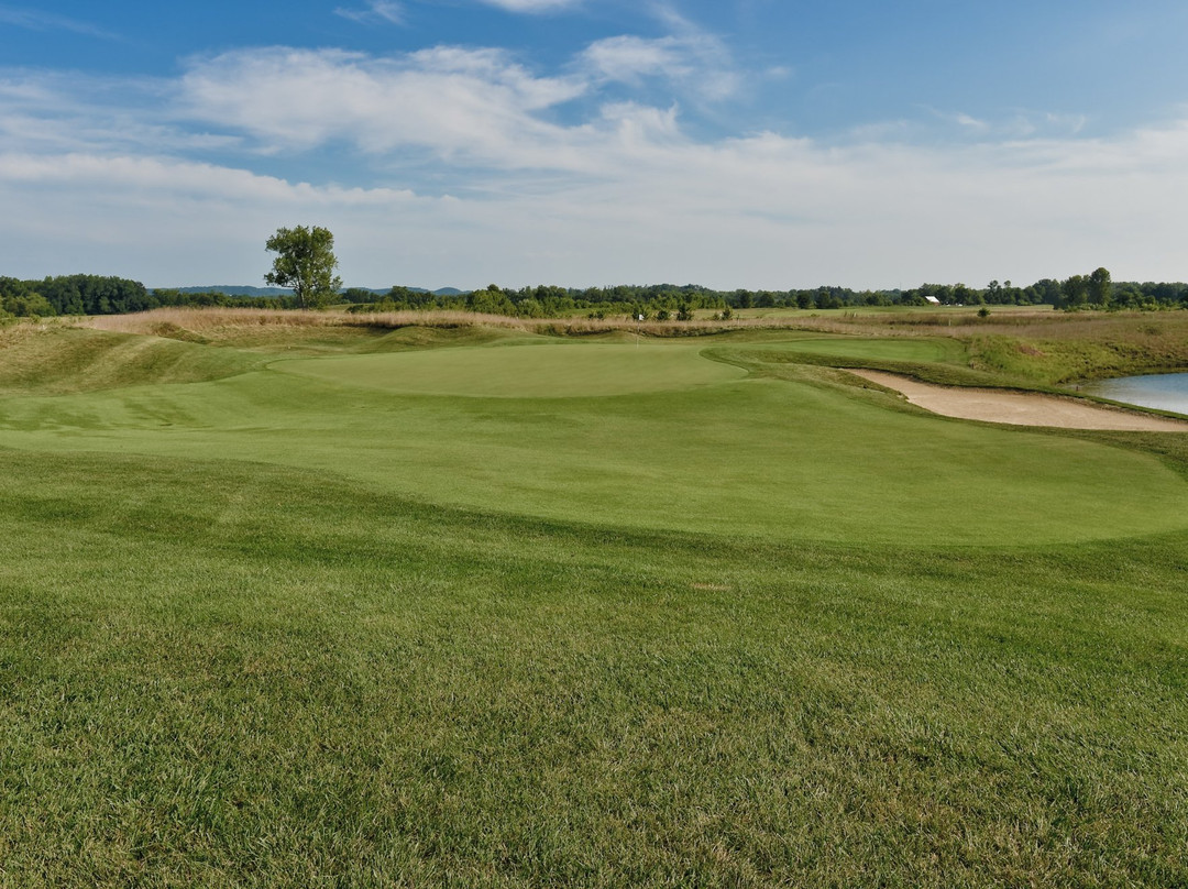 Champions Pointe Golf Club-Henryville必去景点