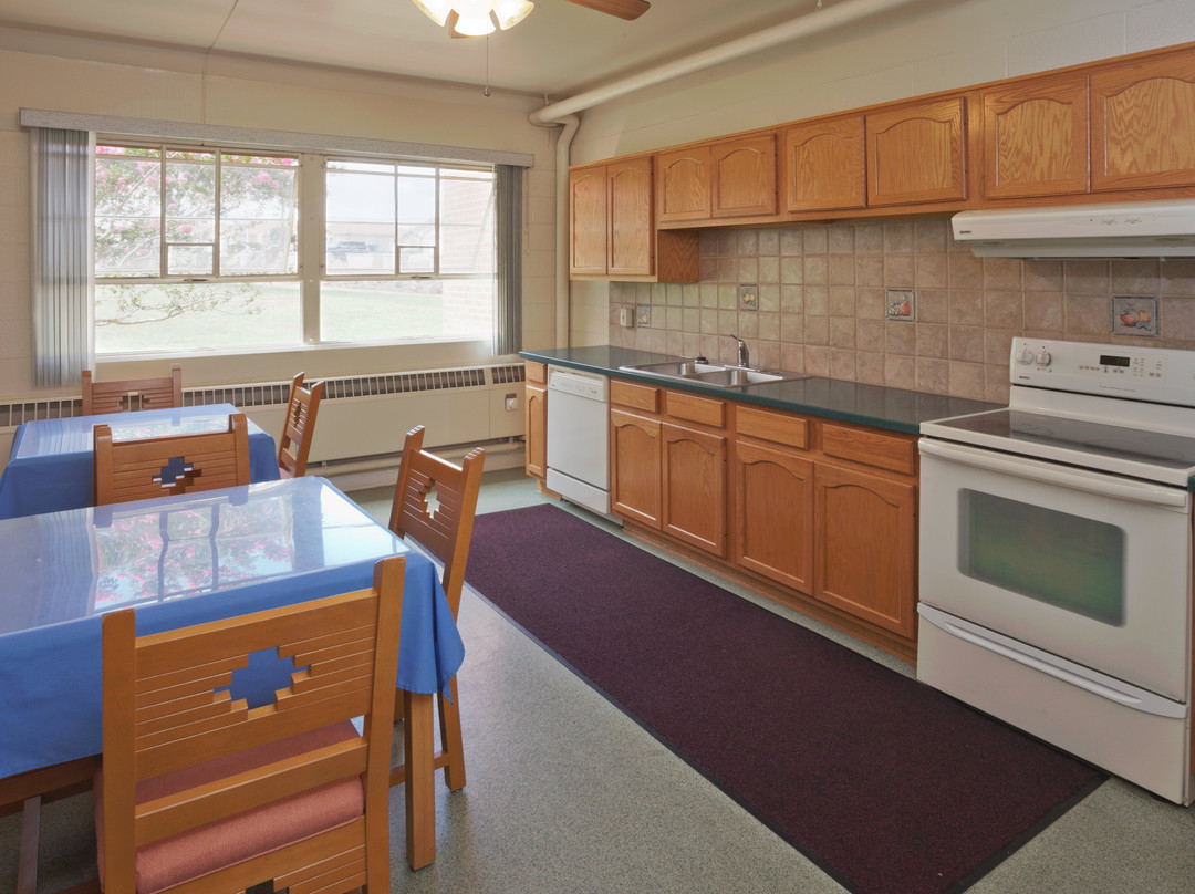 IHG Army Hotels Main Complex Buildings主图