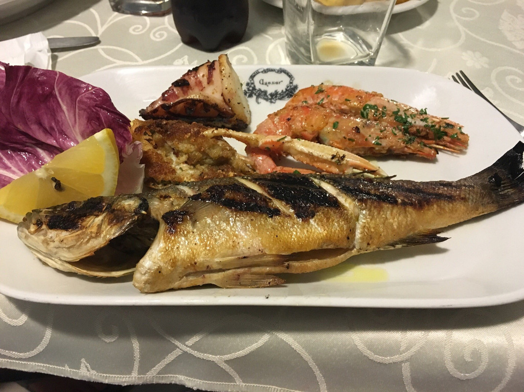 Cala Liberotto餐馆和美食-Ristorante Pizzeria Quasar