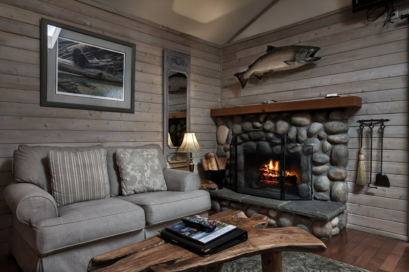 Dolphins Resort and Anglers Dining