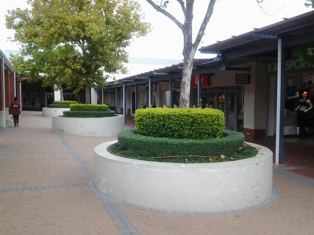 SwellenMark Shopping Centre-斯韦伦丹必去景点