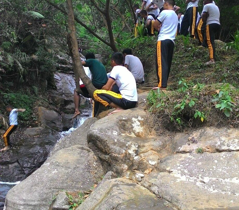 Curug Priuk, Naga Dan Barong-茂物必去景点