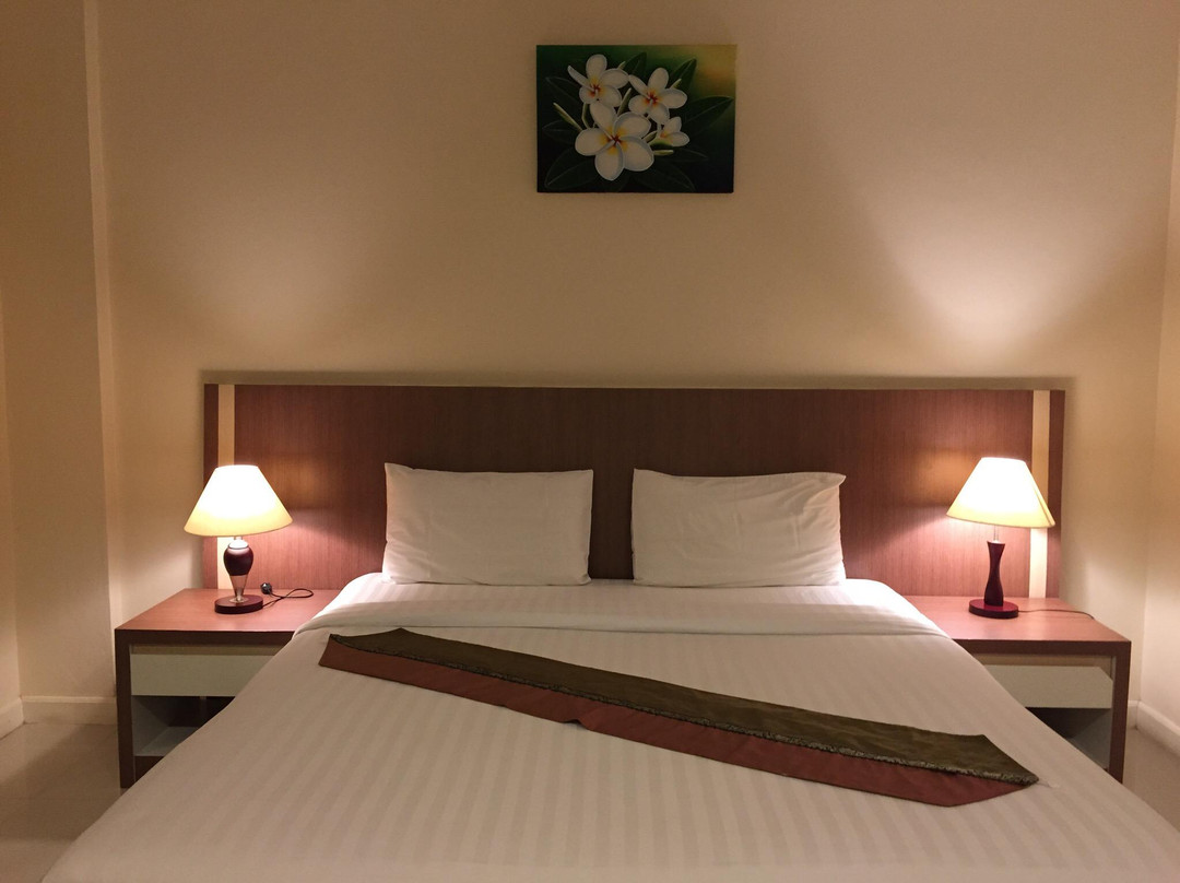 Your Place Hotel主图
