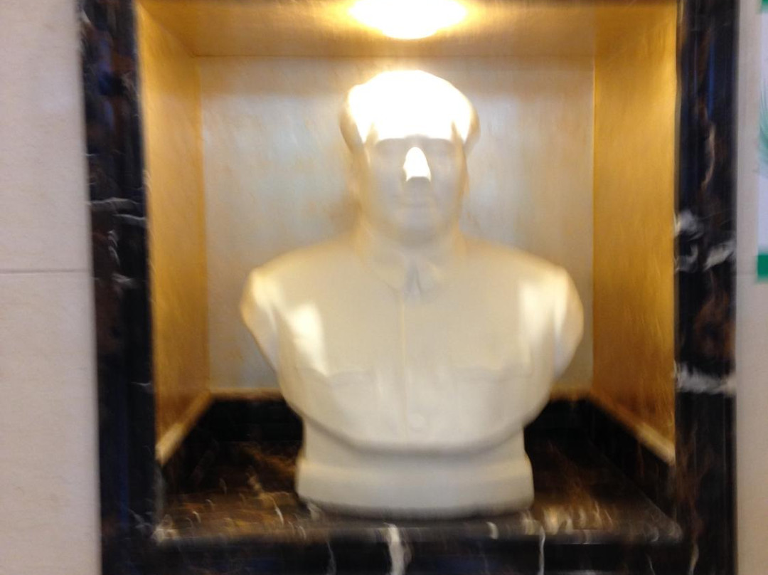 富蕴山河酒店主图