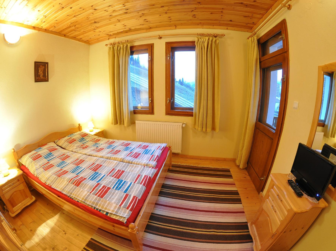 Eco House Family Hotel主图