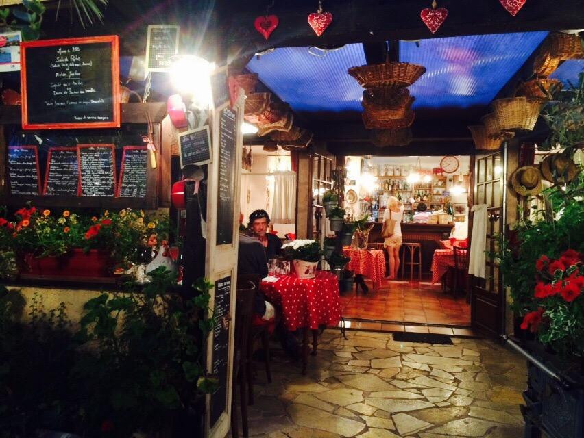 Le Trayas餐馆和美食-Le Patio
