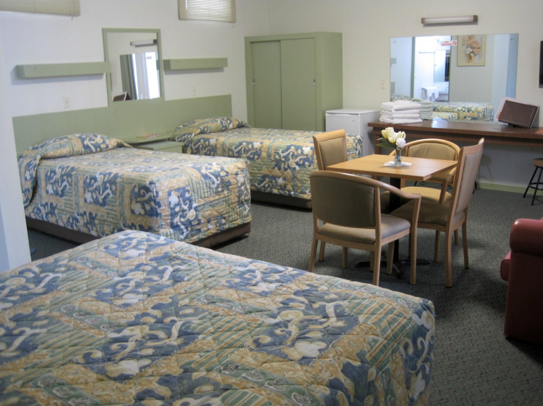 Holbrook Skye Motel主图