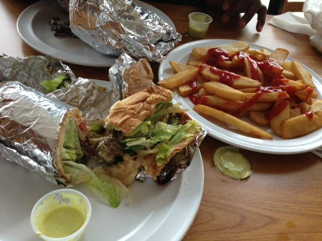 Marlow Heights餐馆和美食-Silvestre Chicken