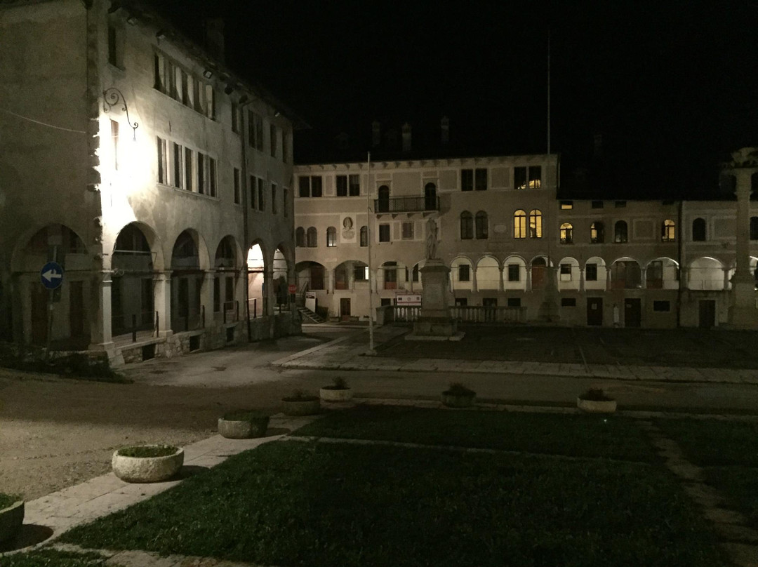 Piazza Maggiore景点图片