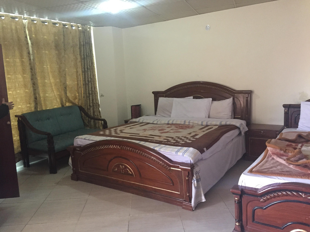 Move-N-Pick Hotel