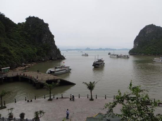 Dong Thien Cung-下龙湾必去景点