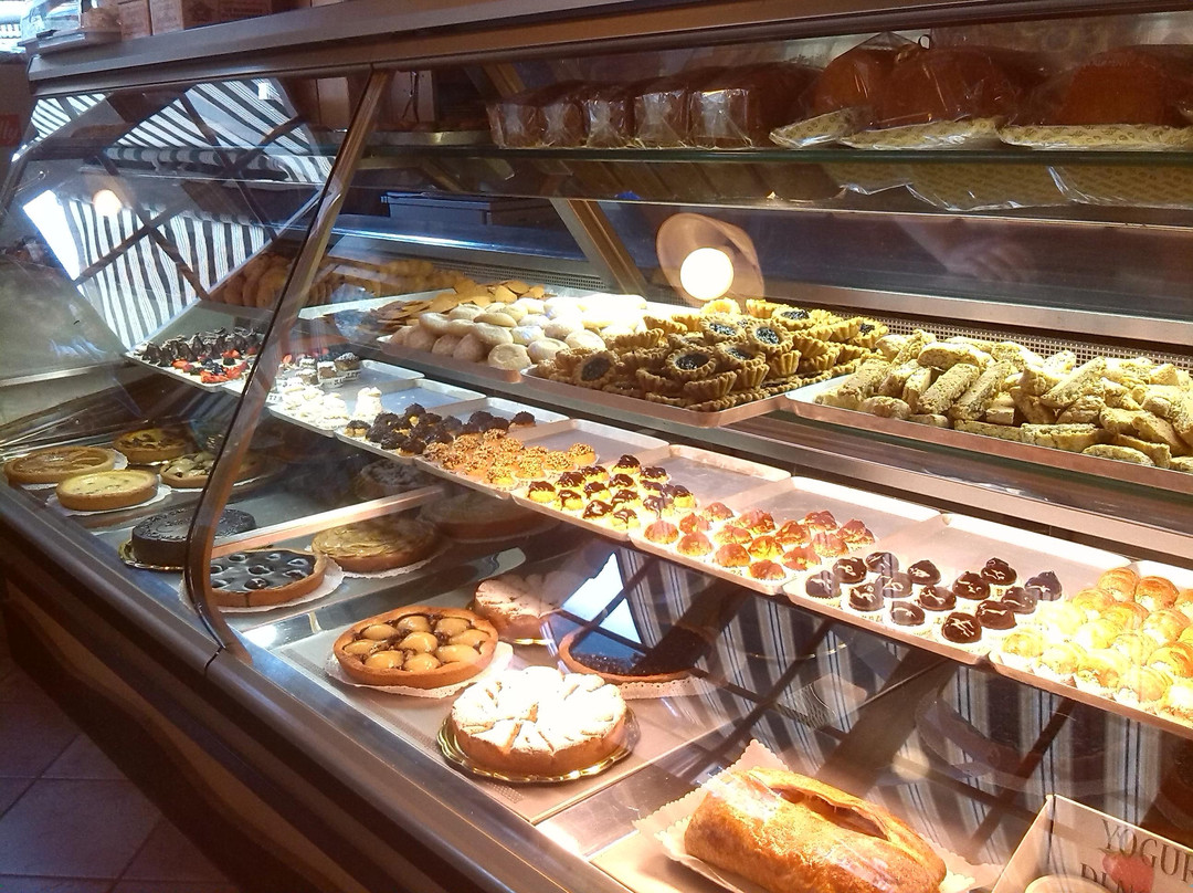 Macugnaga餐馆和美食-Pasticceria Bar  Gelateria Basaletti