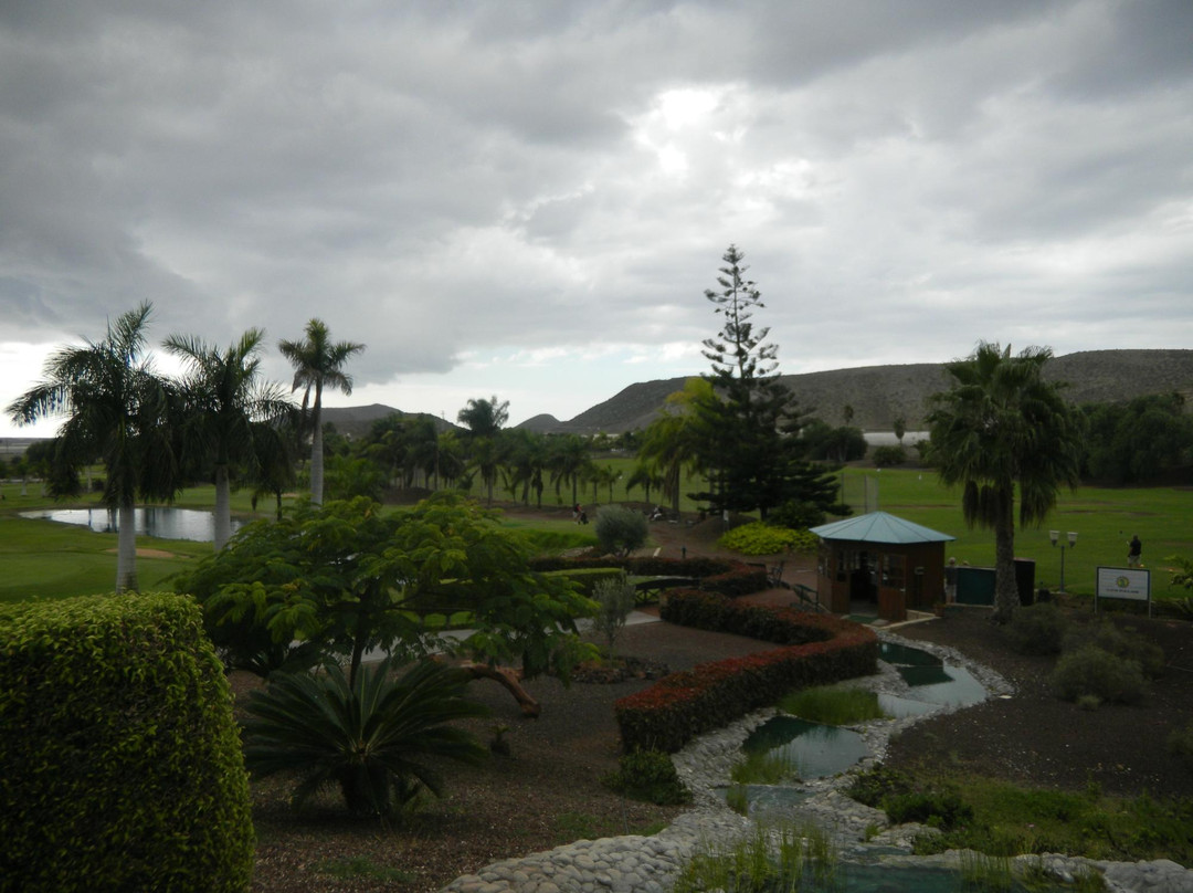 Los Palos Centro de Golf-阿罗纳必去景点