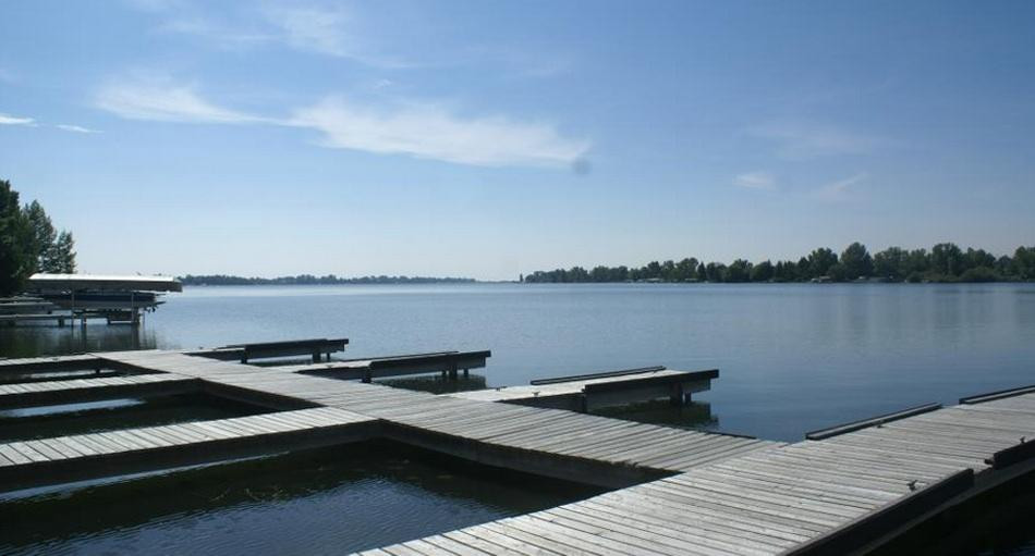 Chestermere Lake景点图片