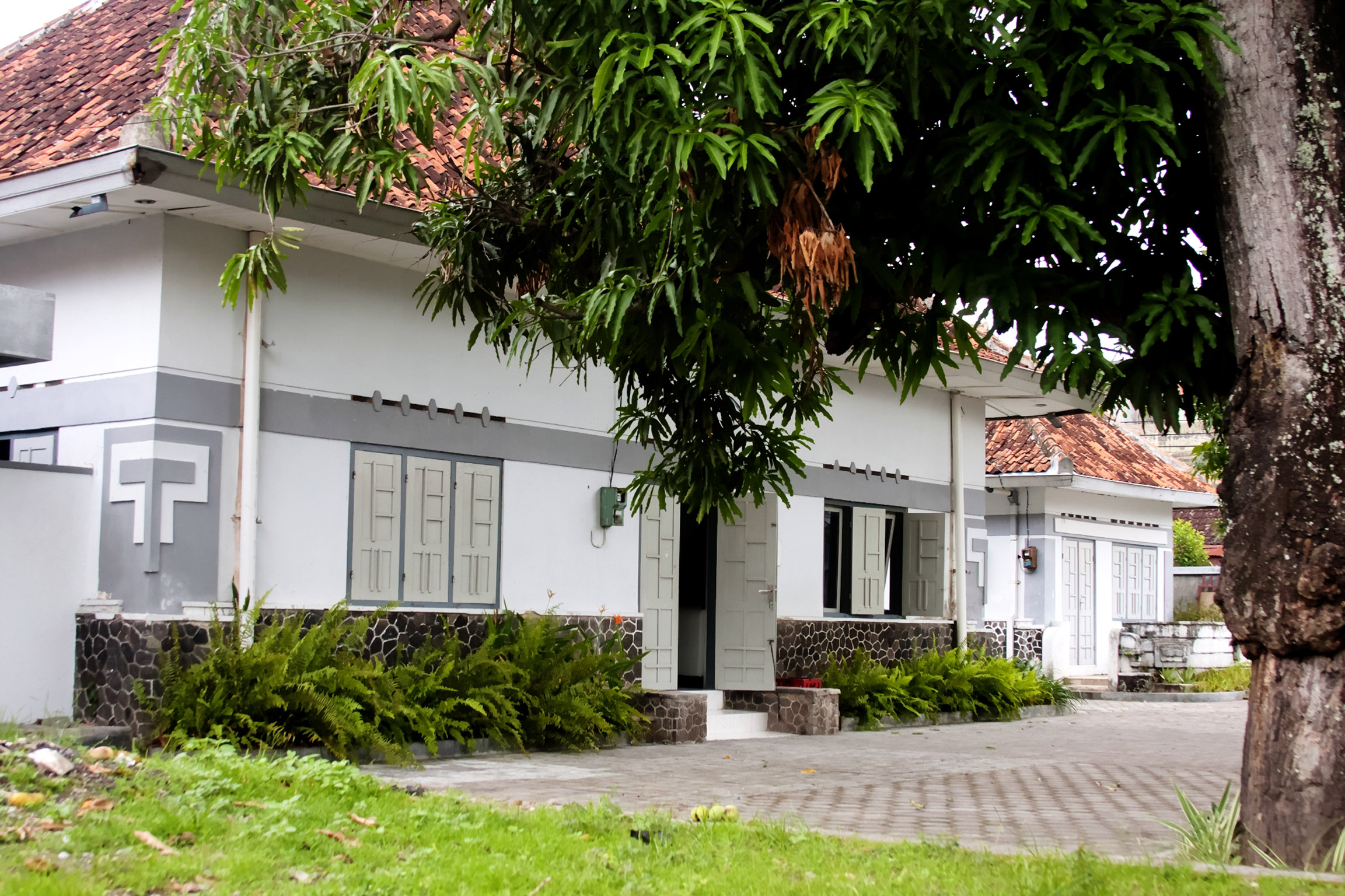 Ndalem Mantrigawen-官方