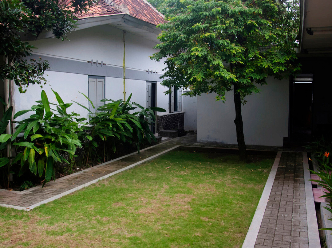 Ndalem Mantrigawen主图