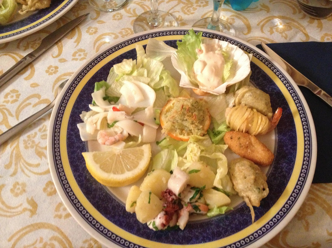 Petilia Policastro餐馆和美食-Paradiso