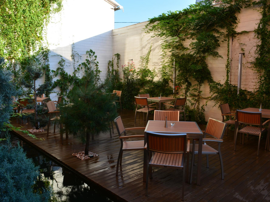 Zenti Plaza Hotel