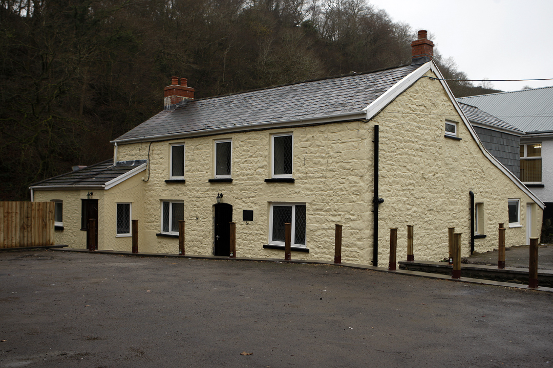 The Old Tredegar-官方