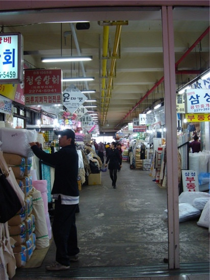 东大门综合市场-首尔必去景点