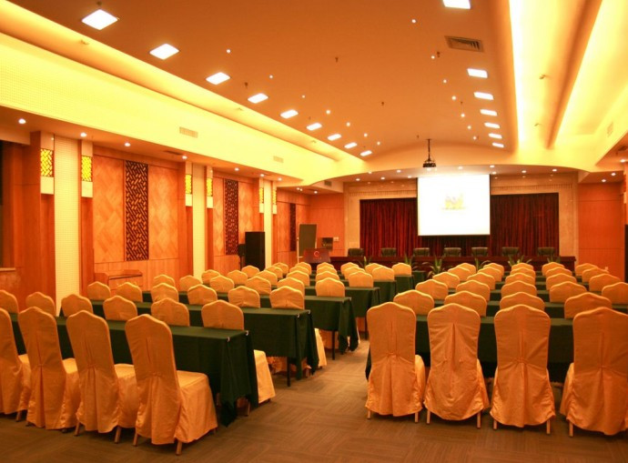 泉美国际大酒店主图