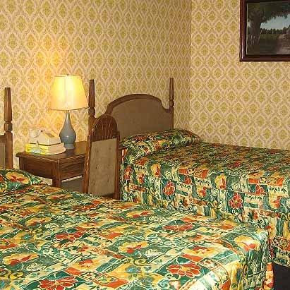Town House Motel