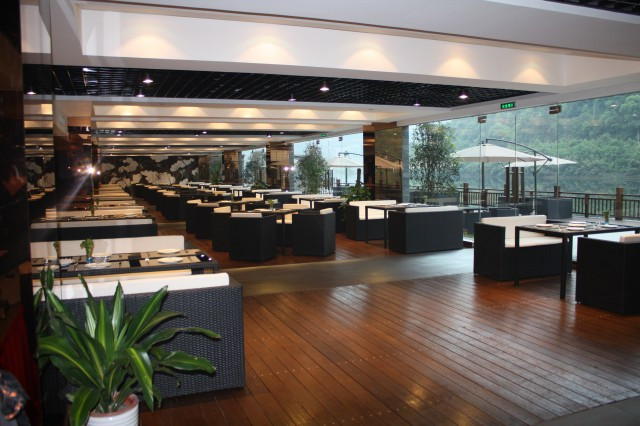 景江假日酒店主图