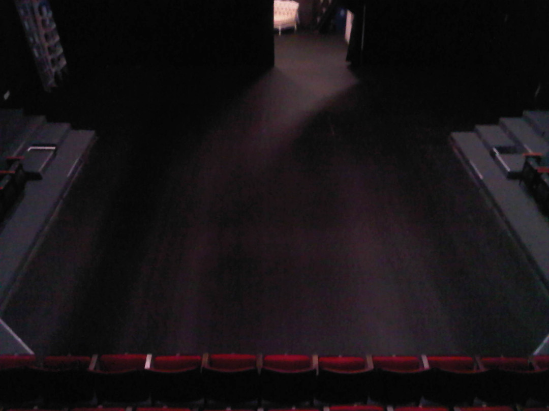 The Herb Strauss Schoolhouse Theater景点图片