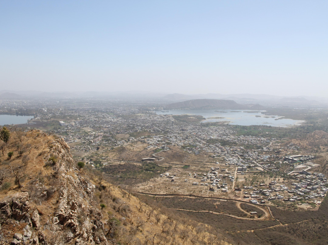 Sajjangarh Monsoon Palace景点图片