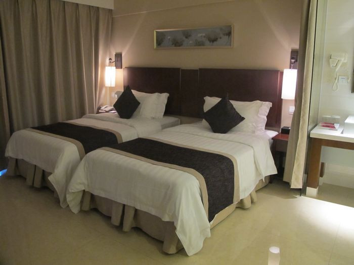 颐康温泉海景大酒店主图