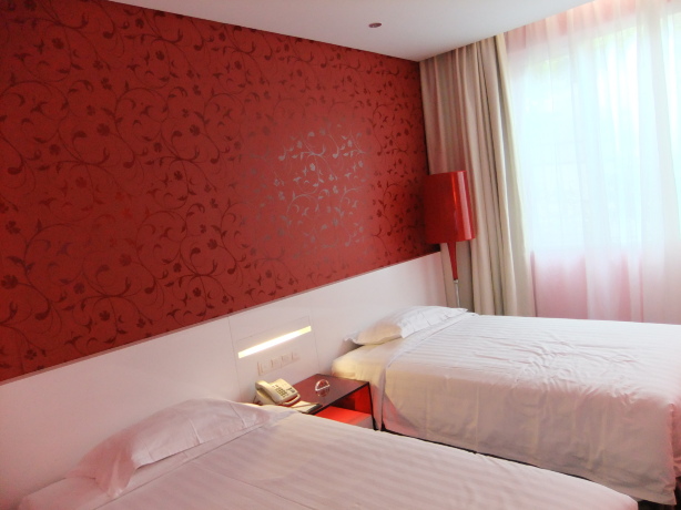 深圳东部华侨城瀑布酒店-客卧