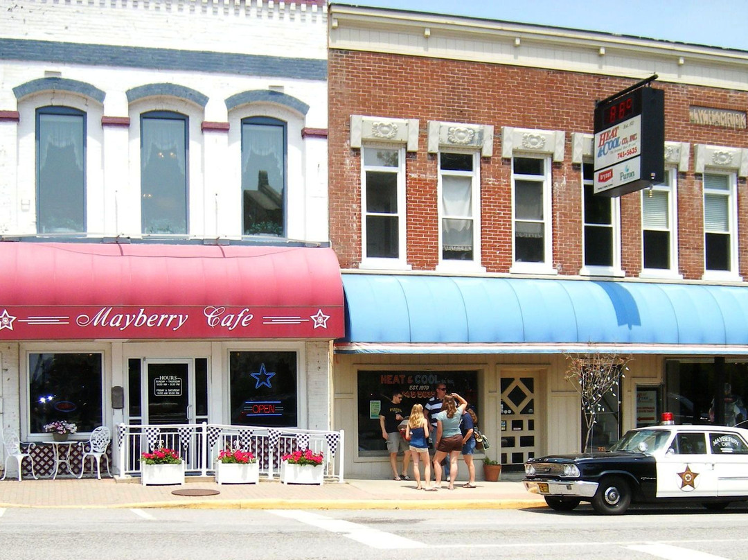 North Salem餐馆和美食-Mayberry Cafe