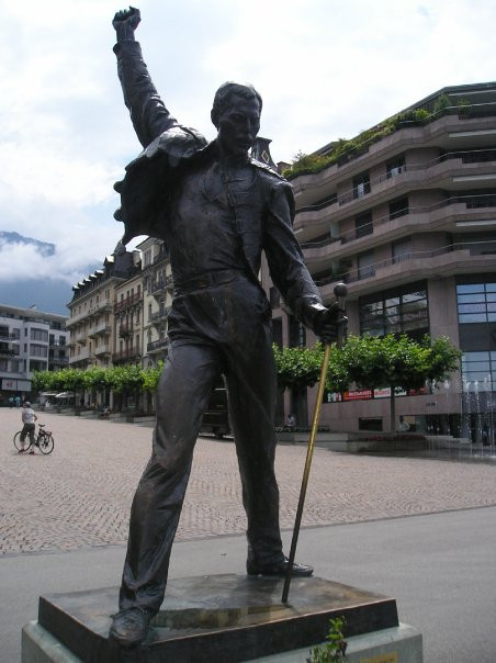 Freddie Mercury Statue-蒙特勒必去景点