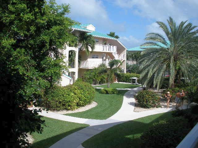 Plantation Village Beach Resort
